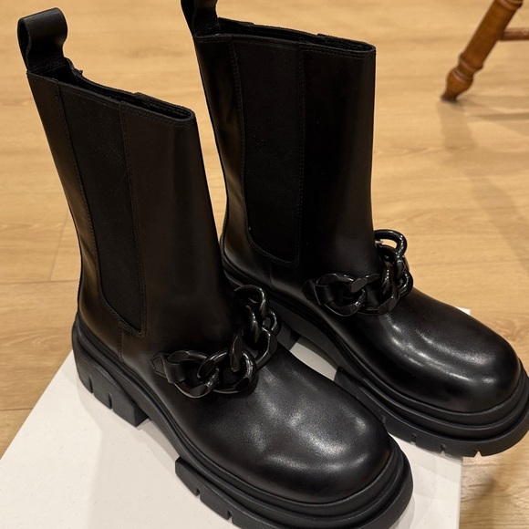 ✨Host pick✨Ash Fashion Black Combat Boots with Chain Accent - Picture 8 of 11